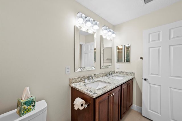 2736 SE Birmingham Drive, Stuart, FL 34994