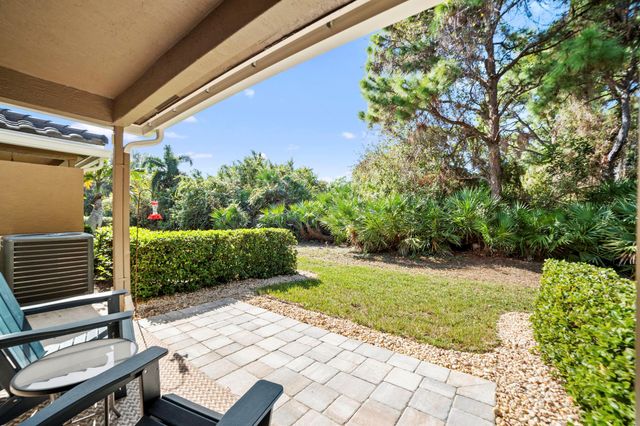 2736 SE Birmingham Drive, Stuart, FL 34994