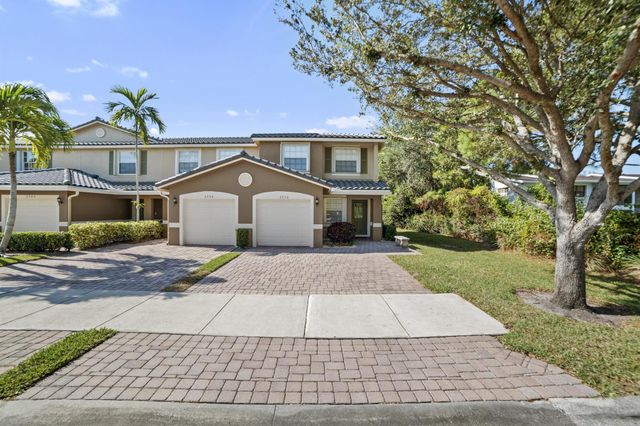 2736 SE Birmingham Drive, Stuart, FL 34994