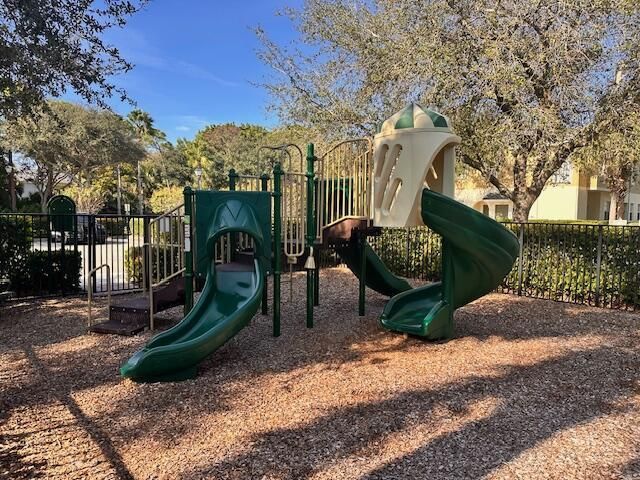 2736 SE Birmingham Drive, Stuart, FL 34994