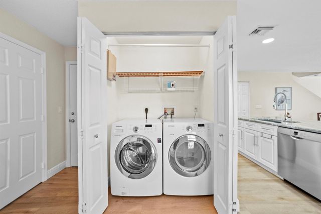 2736 SE Birmingham Drive, Stuart, FL 34994