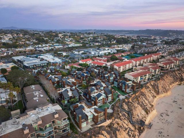 325 S Sierra Ave 20, Solana Beach, CA 92075