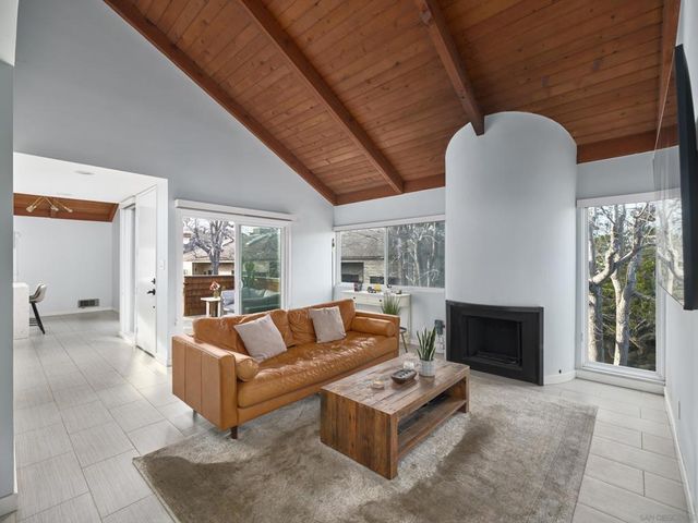 325 S Sierra Ave 20, Solana Beach, CA 92075