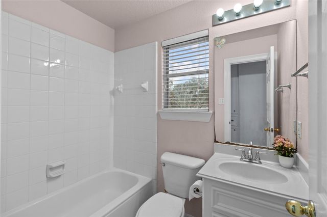 10302 Hanselman Road, Manvel, TX 77578