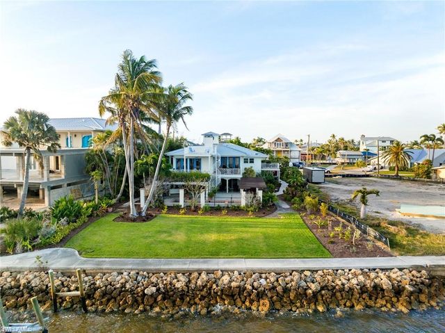 3569 San Carlos DR, St. James City, FL 33956