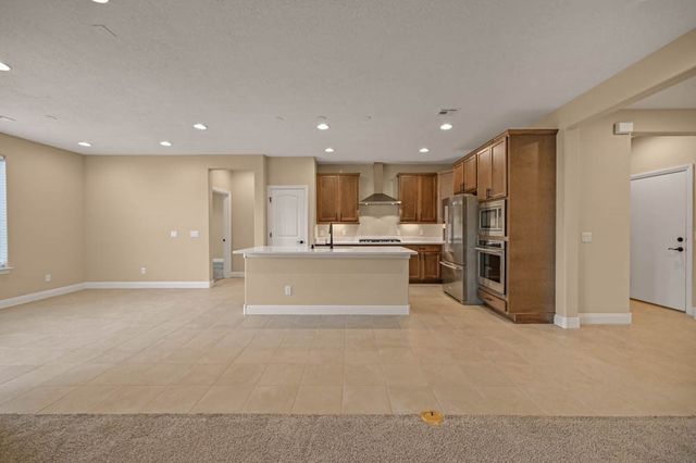 27 Firecrown Lane, Santa Fe, NM 87508