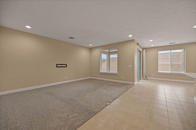 27 Firecrown Lane, Santa Fe, NM 87508