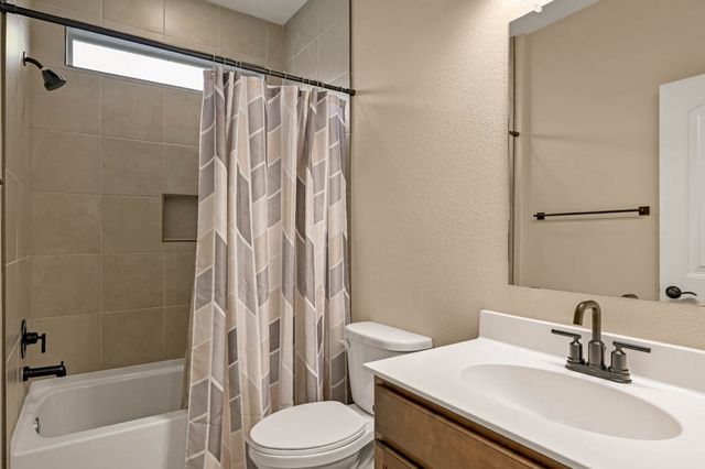 27 Firecrown Lane, Santa Fe, NM 87508