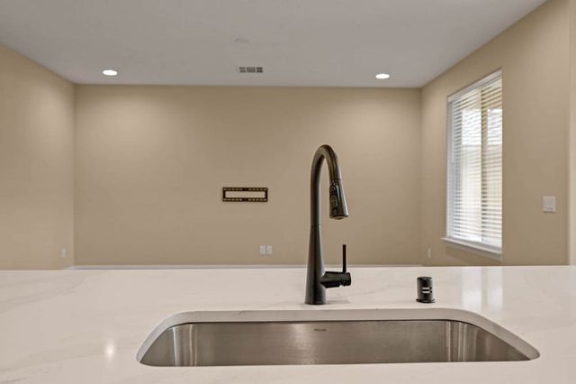 27 Firecrown Lane, Santa Fe, NM 87508