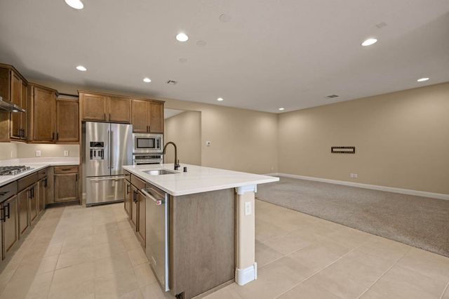 27 Firecrown Lane, Santa Fe, NM 87508