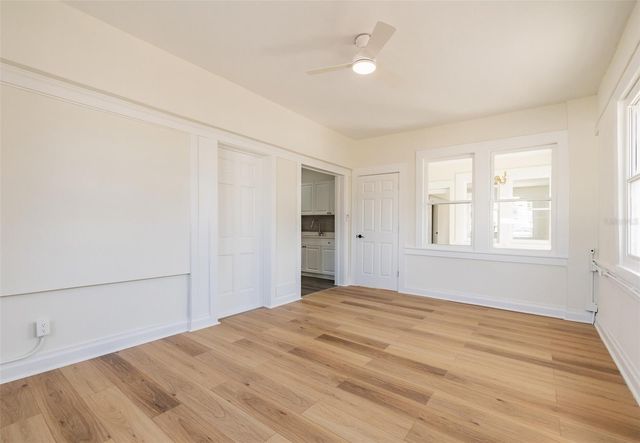 218 N PINELLAS AVENUE, Tarpon Springs, FL 34689