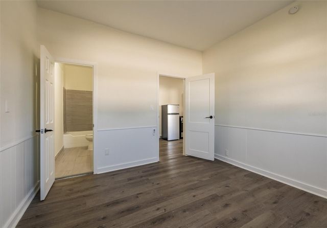 218 N PINELLAS AVENUE, Tarpon Springs, FL 34689