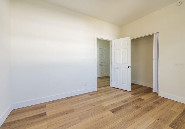 218 N PINELLAS AVENUE, Tarpon Springs, FL 34689