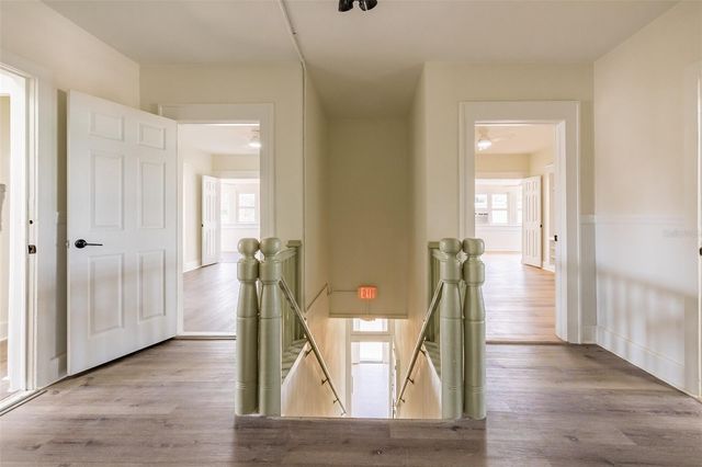 218 N PINELLAS AVENUE, Tarpon Springs, FL 34689