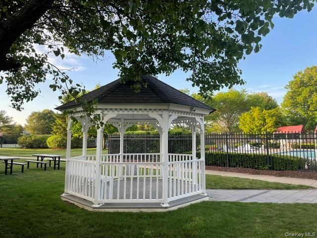 87 Summerfield Drive, Holtsville, NY 11742