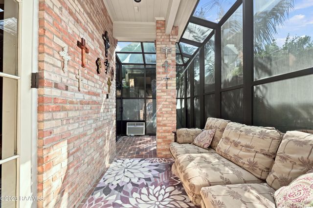 309 Oakleaf Drive, Lafayette, LA 70503