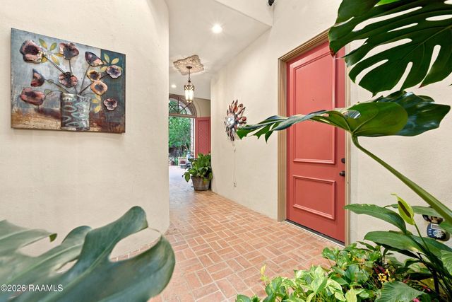 309 Oakleaf Drive, Lafayette, LA 70503