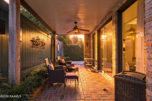 309 Oakleaf Drive, Lafayette, LA 70503