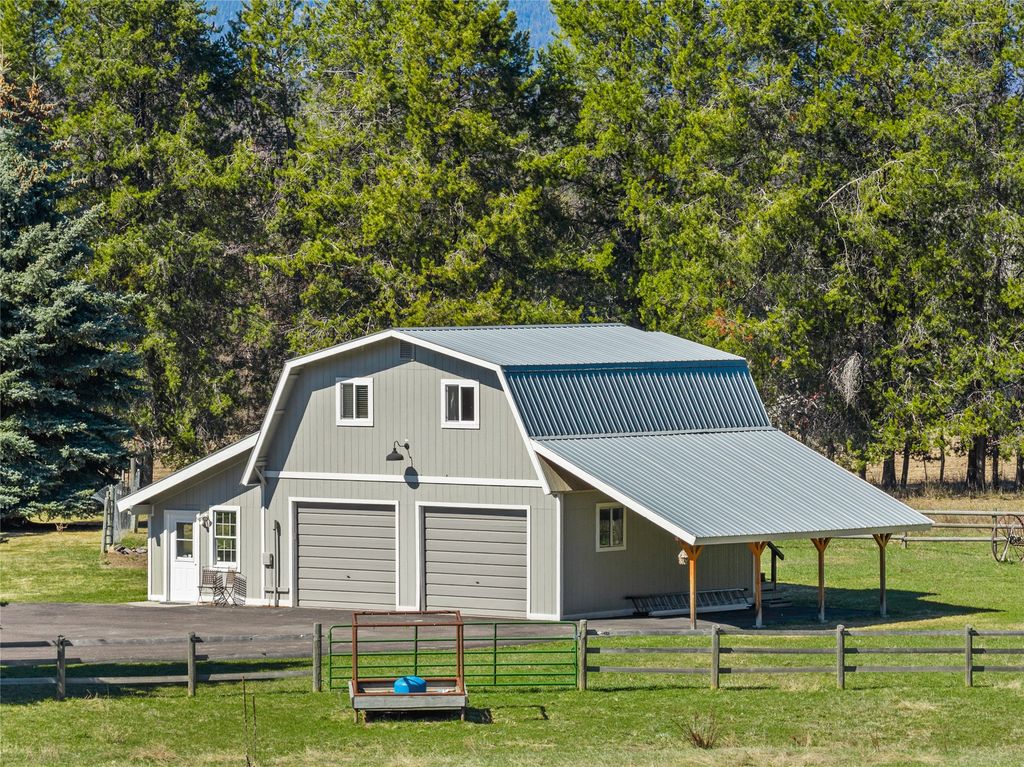 5445 US Hwy 93 W, Whitefish, MT 59937 photo 3