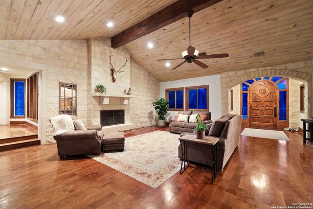 222 State Highway 46 E, Boerne, TX 78006