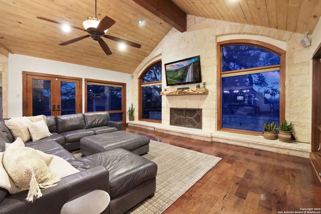 222 State Highway 46 E, Boerne, TX 78006