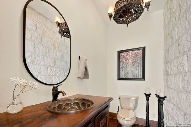 222 State Highway 46 E, Boerne, TX 78006