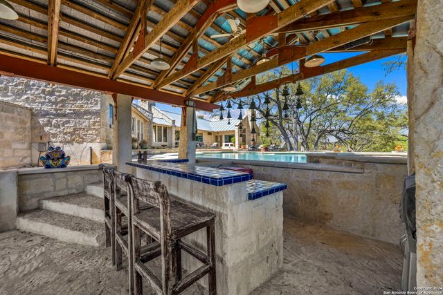 222 State Highway 46 E, Boerne, TX 78006