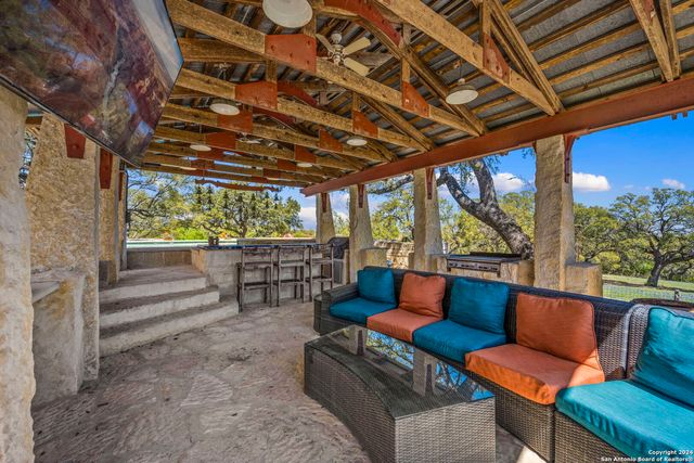 222 State Highway 46 E, Boerne, TX 78006