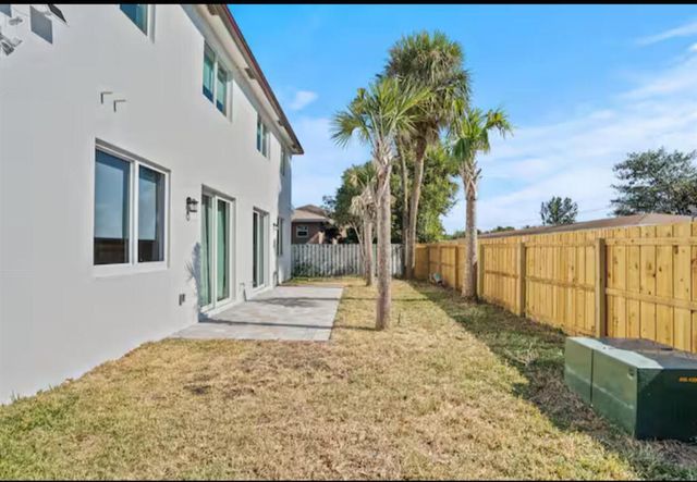 1547 W 26th Court 2, Riviera Beach, FL 33404