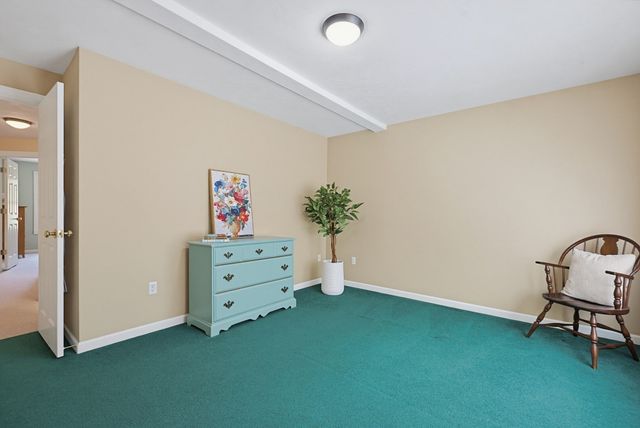 31 Hockanum Rd, Hadley, MA 01035