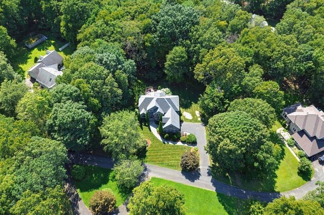 31 Hockanum Rd, Hadley, MA 01035
