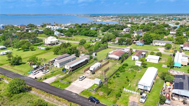 936 13th Street, Dickinson, TX 77539