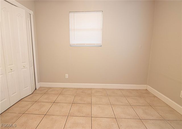 2022 NE 10th PL, Cape Coral, FL 33909