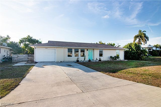 2022 NE 10th PL, Cape Coral, FL 33909