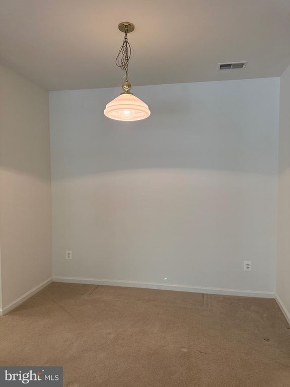 Image 11 of property listing at 316 LAUREN HILL CT #316, Reisterstown, MD 21136