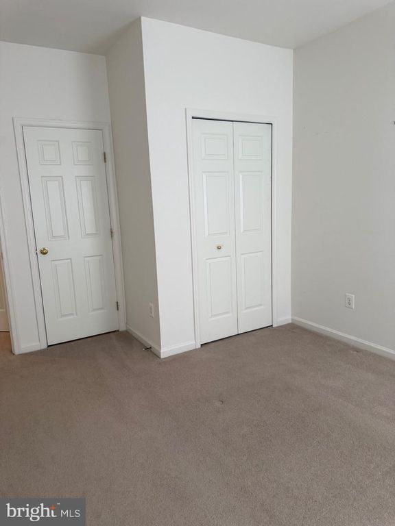 Image 17 of property listing at 316 LAUREN HILL CT #316, Reisterstown, MD 21136