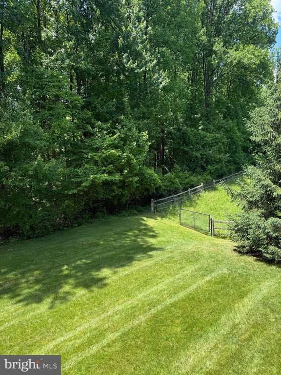 Image 27 of property listing at 316 LAUREN HILL CT #316, Reisterstown, MD 21136