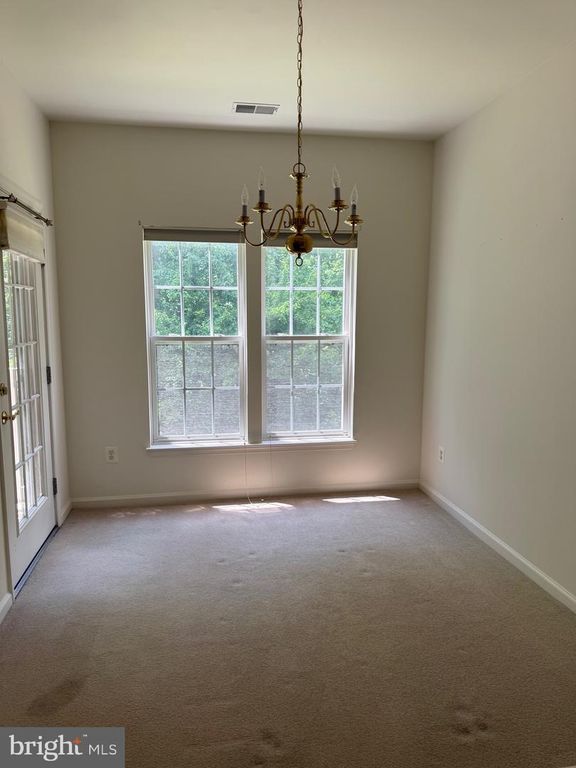 Image 9 of property listing at 316 LAUREN HILL CT #316, Reisterstown, MD 21136