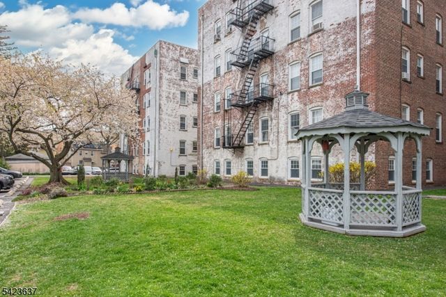 55 Park Ave 26, Bloomfield Twp., NJ 07003