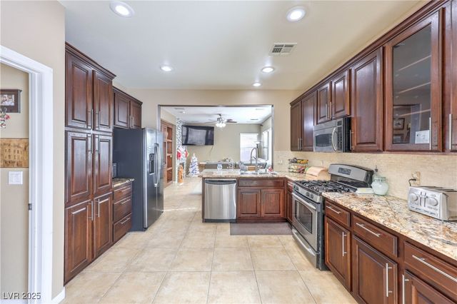 189 Carneros Avenue, Henderson, NV 89002