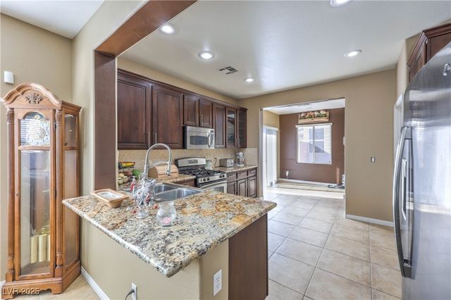 189 Carneros Avenue, Henderson, NV 89002