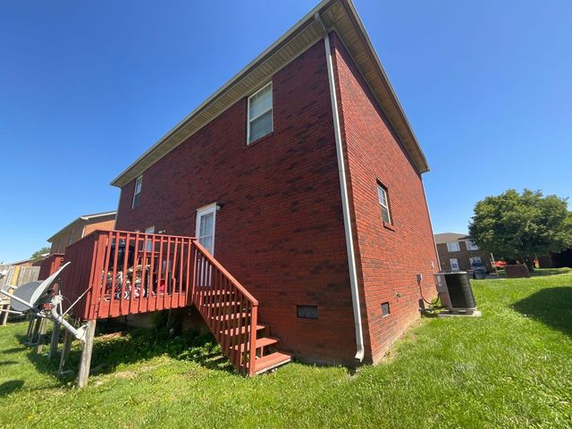 1048 Merrick Drive, Richmond, KY 40475