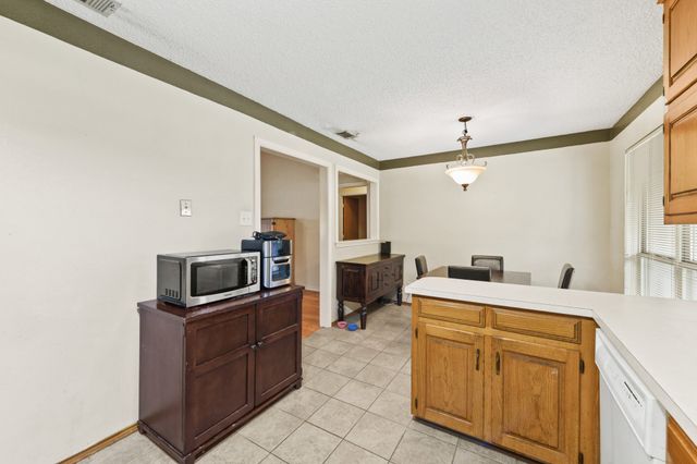 2919 Panhandle Drive, Grapevine, TX 76051