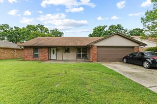 2919 Panhandle Drive, Grapevine, TX 76051