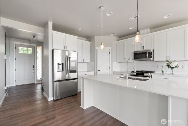 7817 92nd Place NE, Marysville, WA 98270