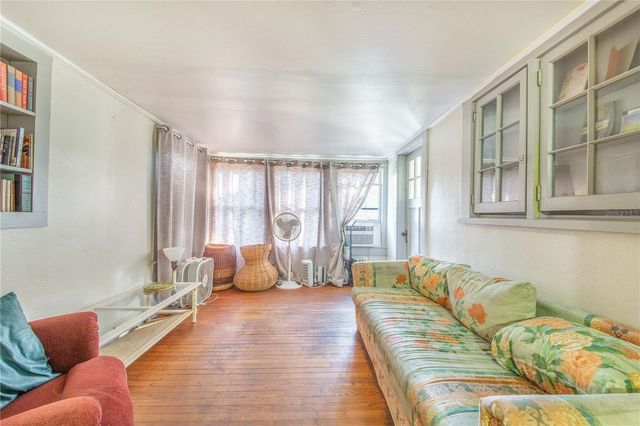 201 E PALMETTO STREET, Davenport, FL 33837