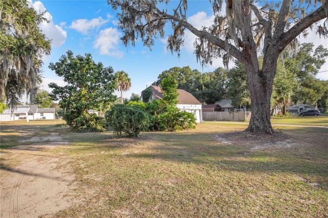 201 E PALMETTO STREET, Davenport, FL 33837
