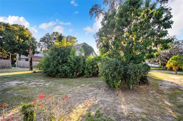 201 E PALMETTO STREET, Davenport, FL 33837