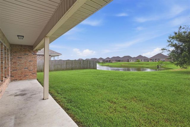 121 Orchard Lane, Sulphur, LA 70665