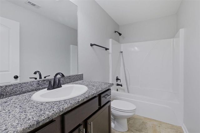 121 Orchard Lane, Sulphur, LA 70665